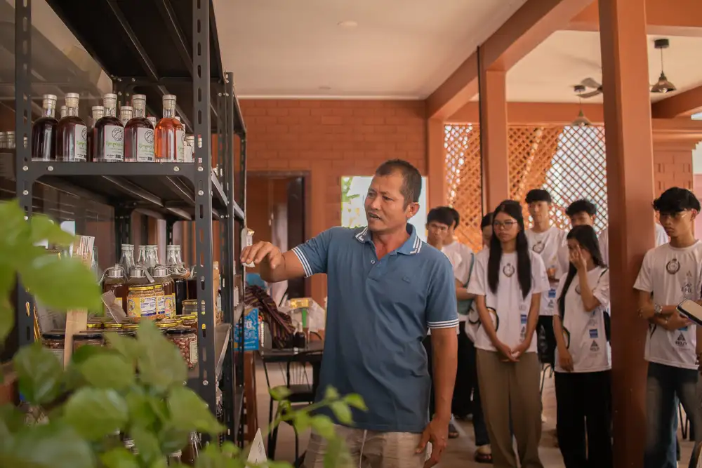 Proueng Chneang - Home Spirit